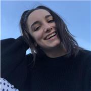 Estudiante de ciencias empresariales ofrece clases de economía a aquellas personas que lo necesiten